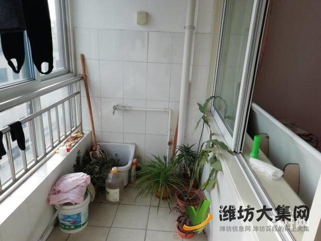 41萬搶青云花園3室好房，多層1樓精裝，帶倉庫，搶到賺到