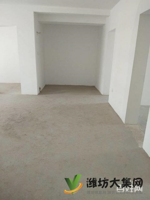 真賤，便宜124平大三室，龍泉太 陽城，送地下室，