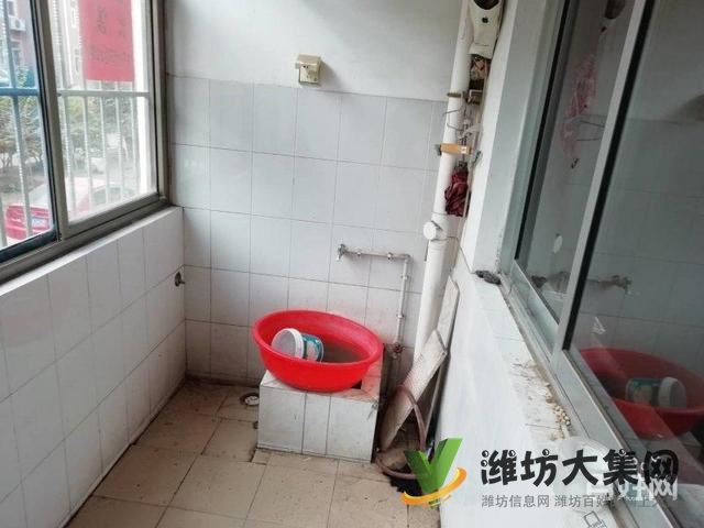 41萬搶青云花園3室好房，多層1樓精裝，帶倉庫，搶到賺到